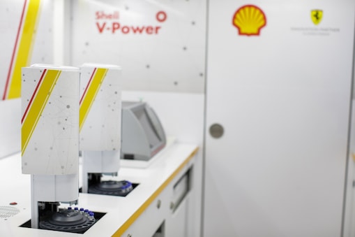 can of shell helix ultra and shell v power