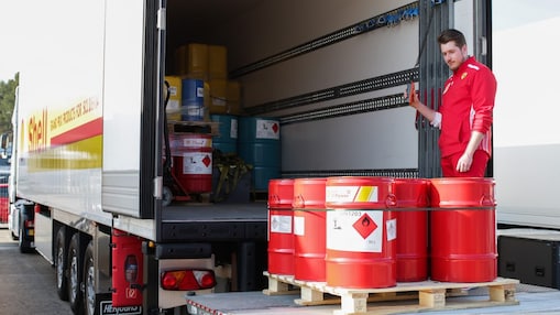 shell lorry with v power products